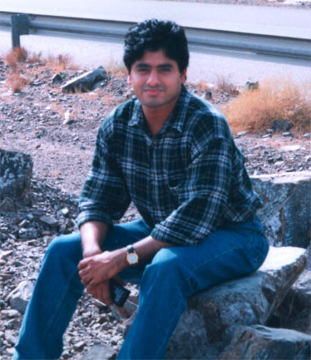 jaysit.jpg (26185 bytes)